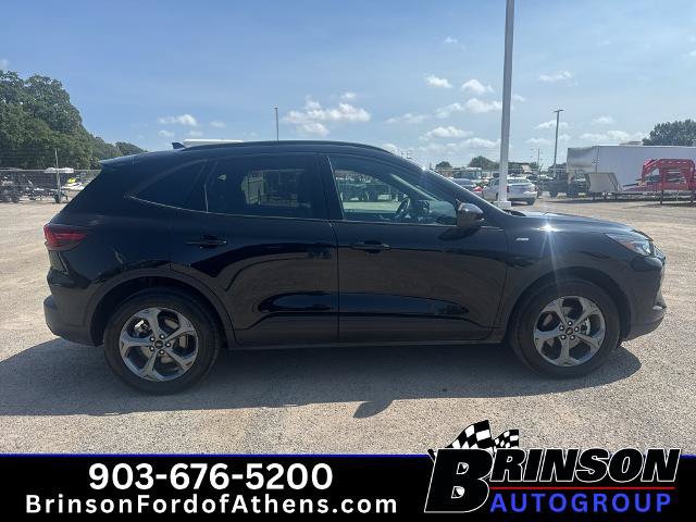 Certified 2025 Ford Escape ST-Line Select AWD/4WD image 4