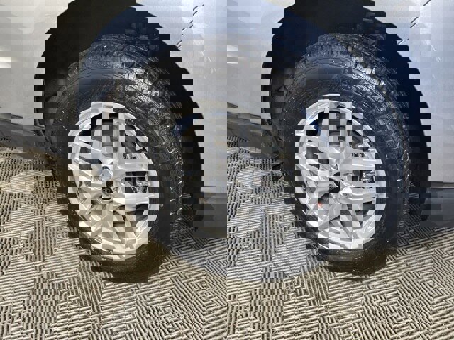 Certified 2024 Ford Edge SEL w/ Convenience Package image 8