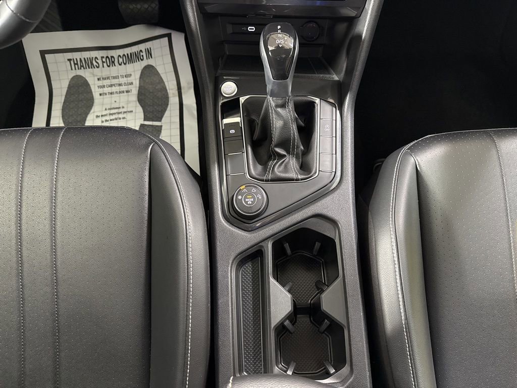 Used 2024 Volkswagen Tiguan SE image 27