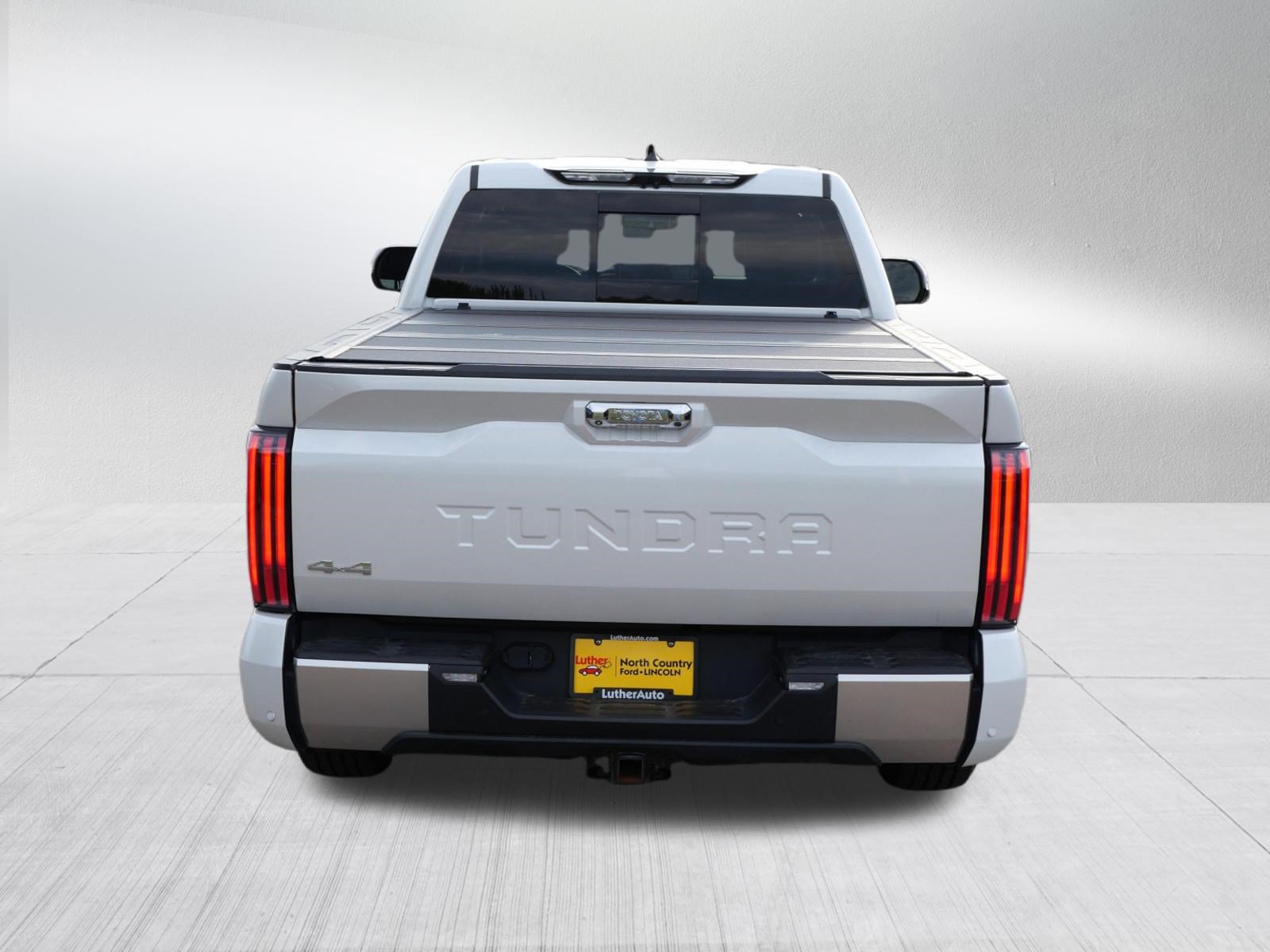 Used 2022 Toyota Tundra Limited AWD/4WD image 6