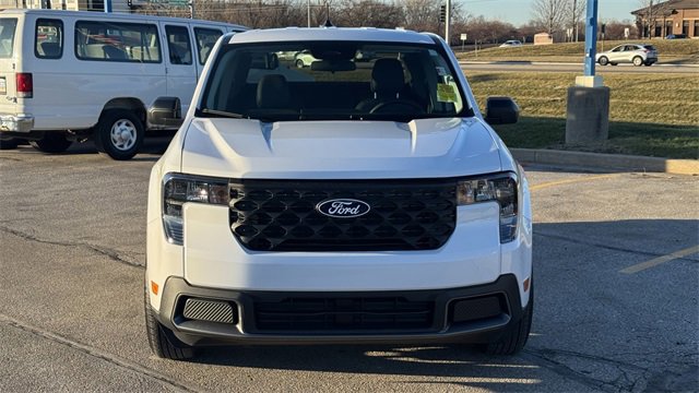 Certified 2025 Ford Maverick XLT image 9