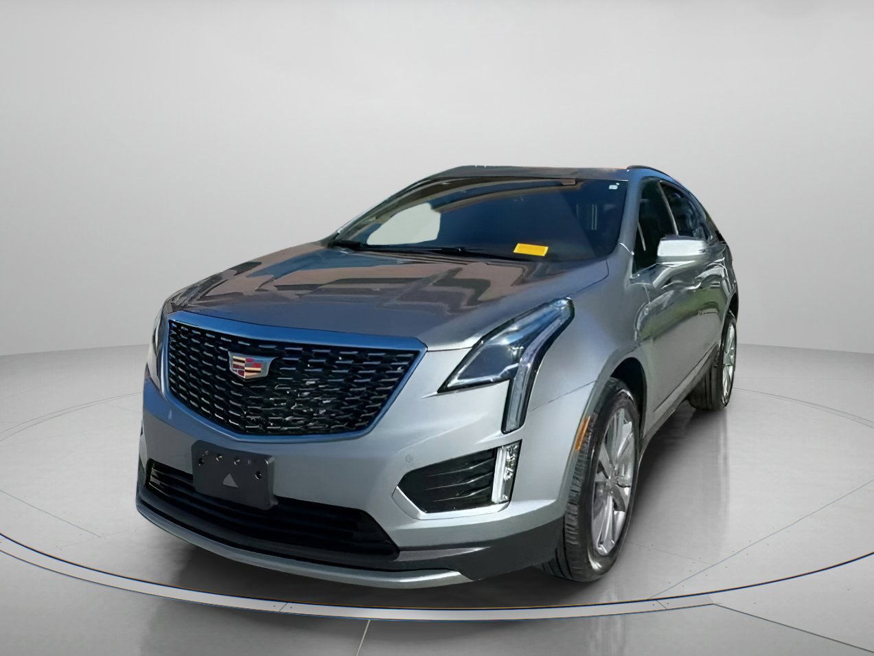 Used 2025 Cadillac XT5 Premium Luxury image 3