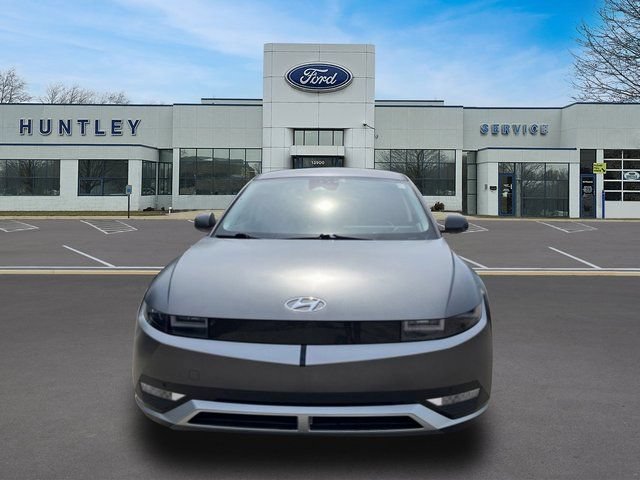 Used 2024 Hyundai Ioniq 5 SEL AWD/4WD image 3