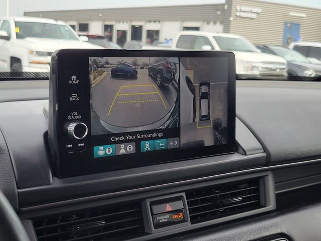 Used 2025 Honda Pilot TrailSport image 19