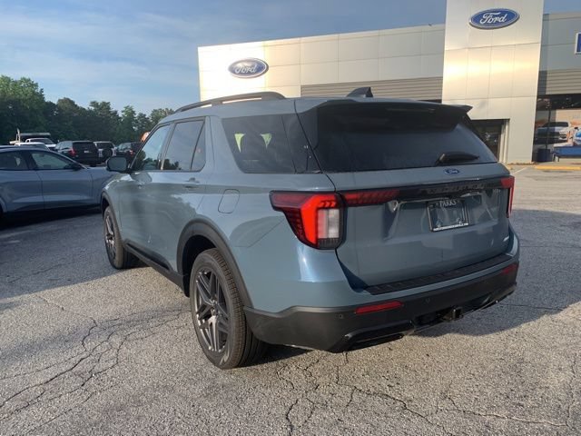 Certified 2026 Ford Explorer ST-Line w/ ST-Line Street Pack AWD/4WD image 6