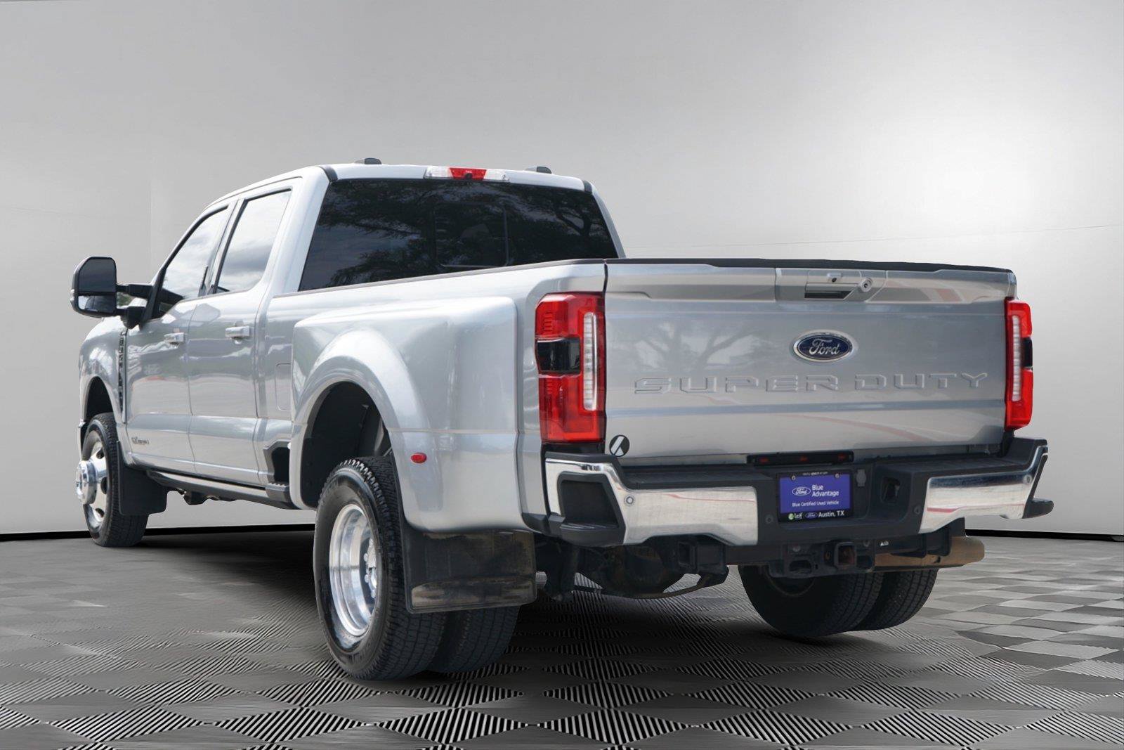 Certified 2023 Ford F350 Lariat w/ FX4 Off-Road Package AWD/4WD image 6