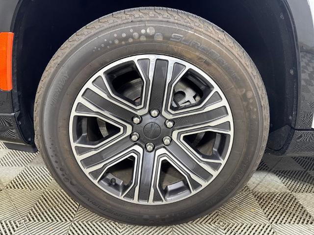 Used 2024 Jeep Wagoneer Series II w/ Flexible Seating Group image 13