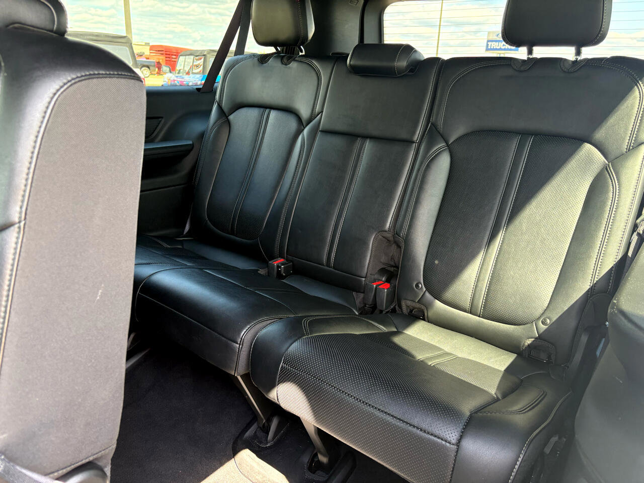 Used 2024 Jeep Wagoneer L Series II w/ Flexible Seating Group image 44