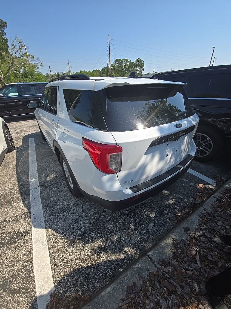Certified 2023 Ford Explorer XLT w/ Equipment Group 202A image 4