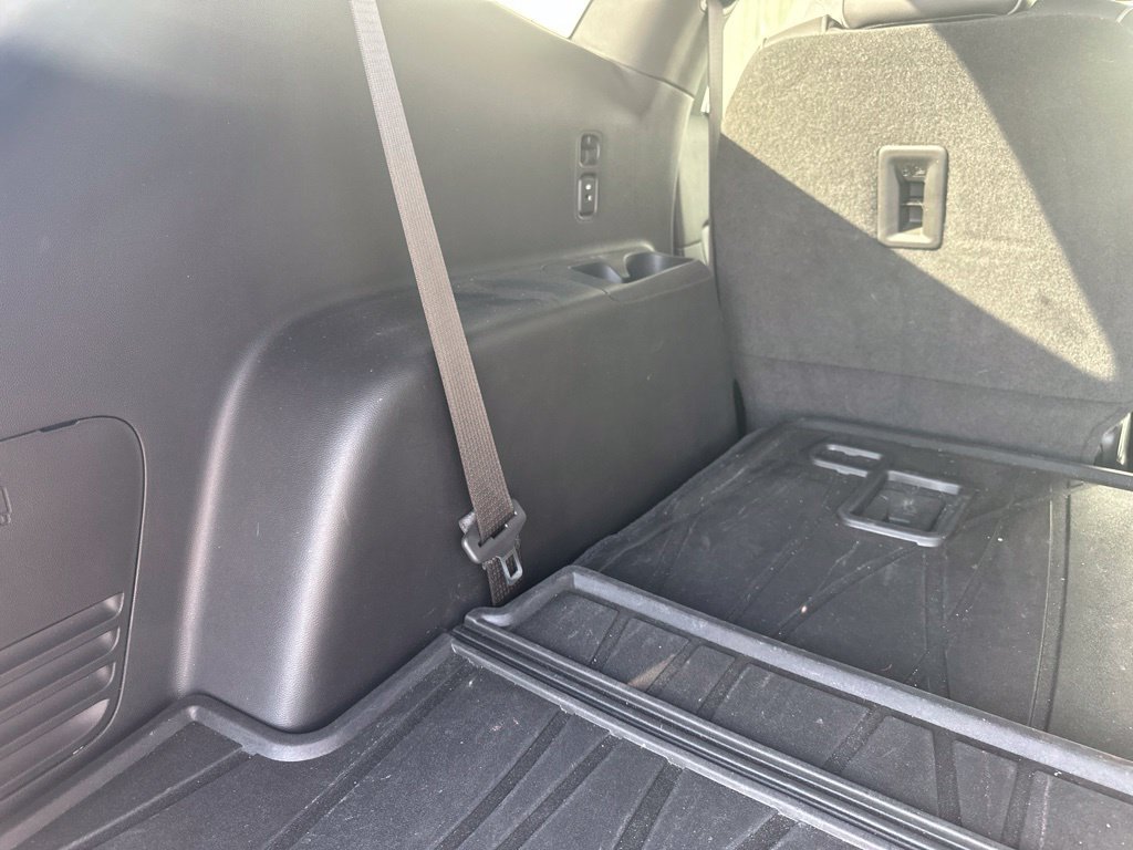 Used 2022 Buick Enclave Avenir w/ Avenir Technology Package AWD/4WD image 25