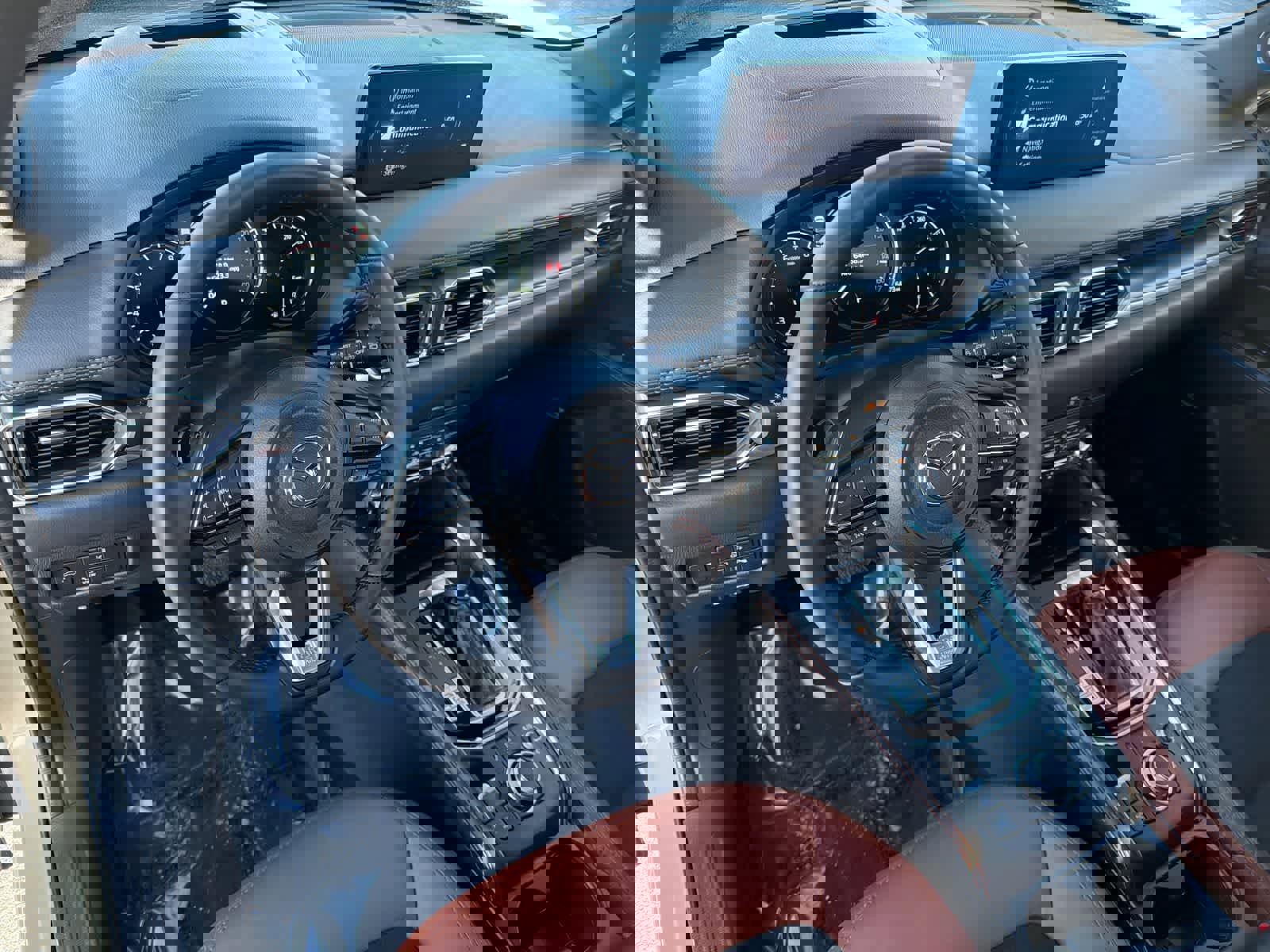 Used 2025 MAZDA CX-5 Carbon Edition image 10