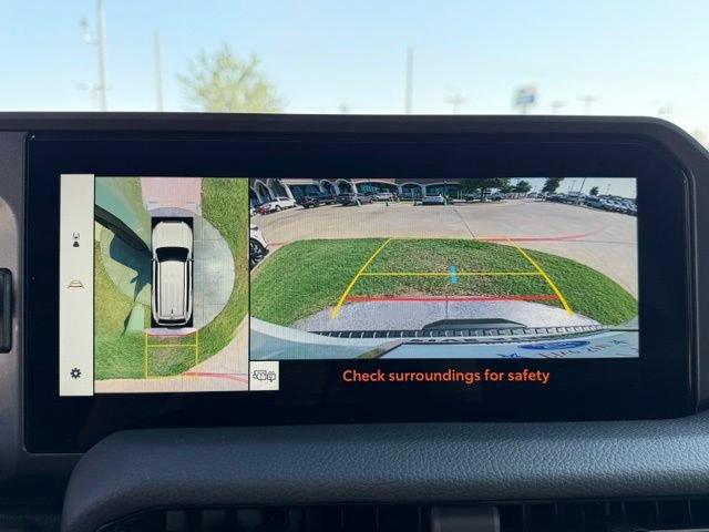 Used 2025 Toyota Land Cruiser w/ Premium Package AWD/4WD image 17