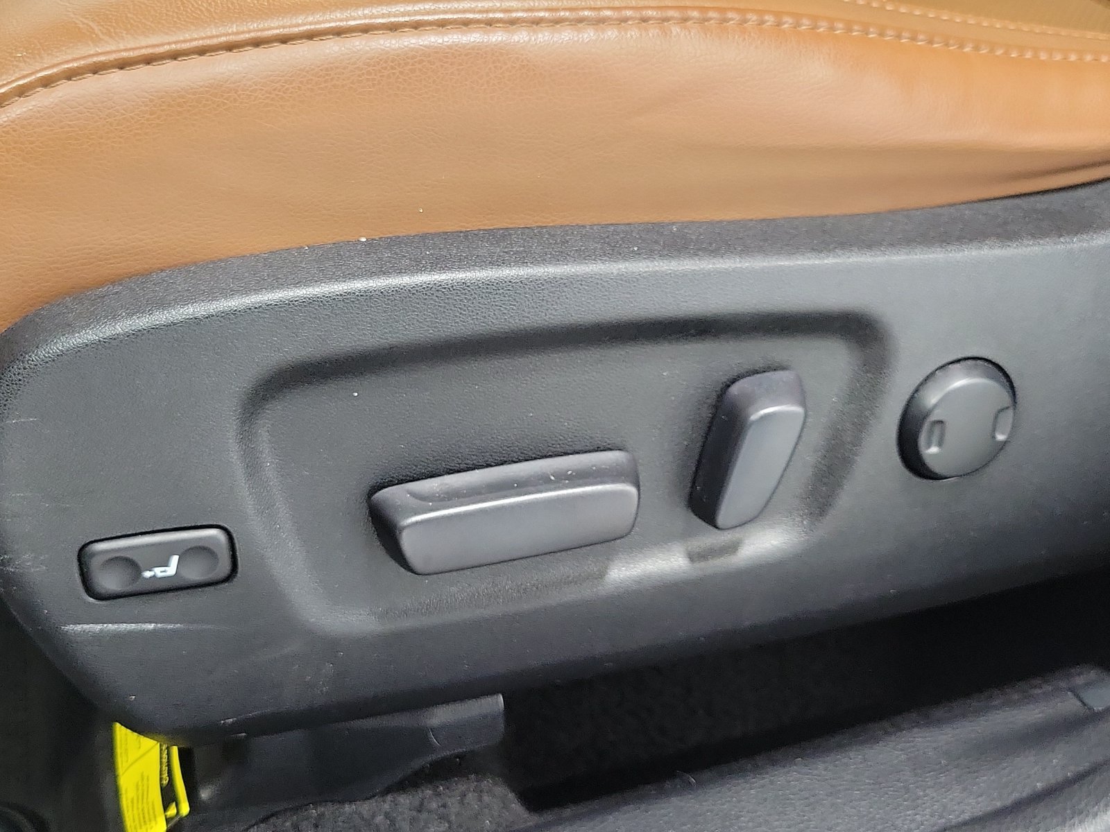 Used 2018 Toyota Highlander Limited Platinum AWD/4WD image 9