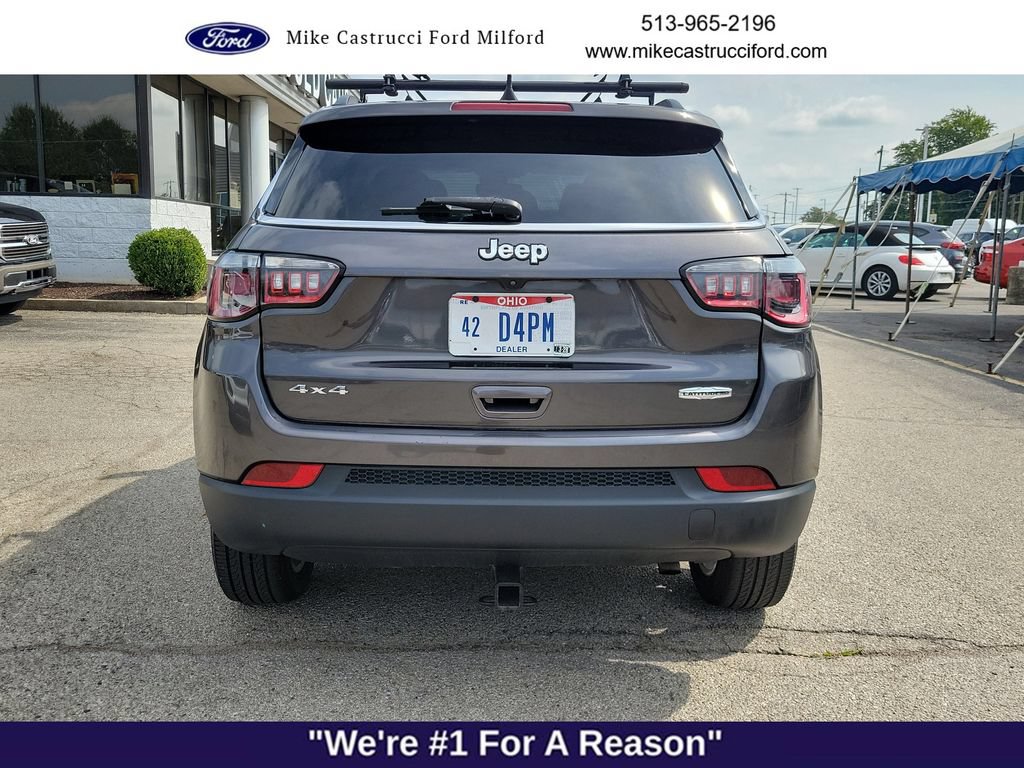Used 2022 Jeep Compass Latitude w/ Sun and Sound Group AWD/4WD image 4