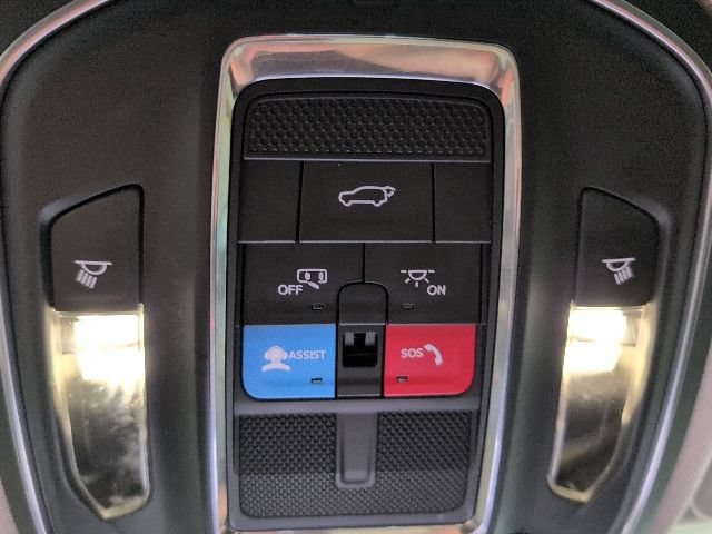 Used 2023 Jeep Grand Cherokee Limited AWD/4WD image 28