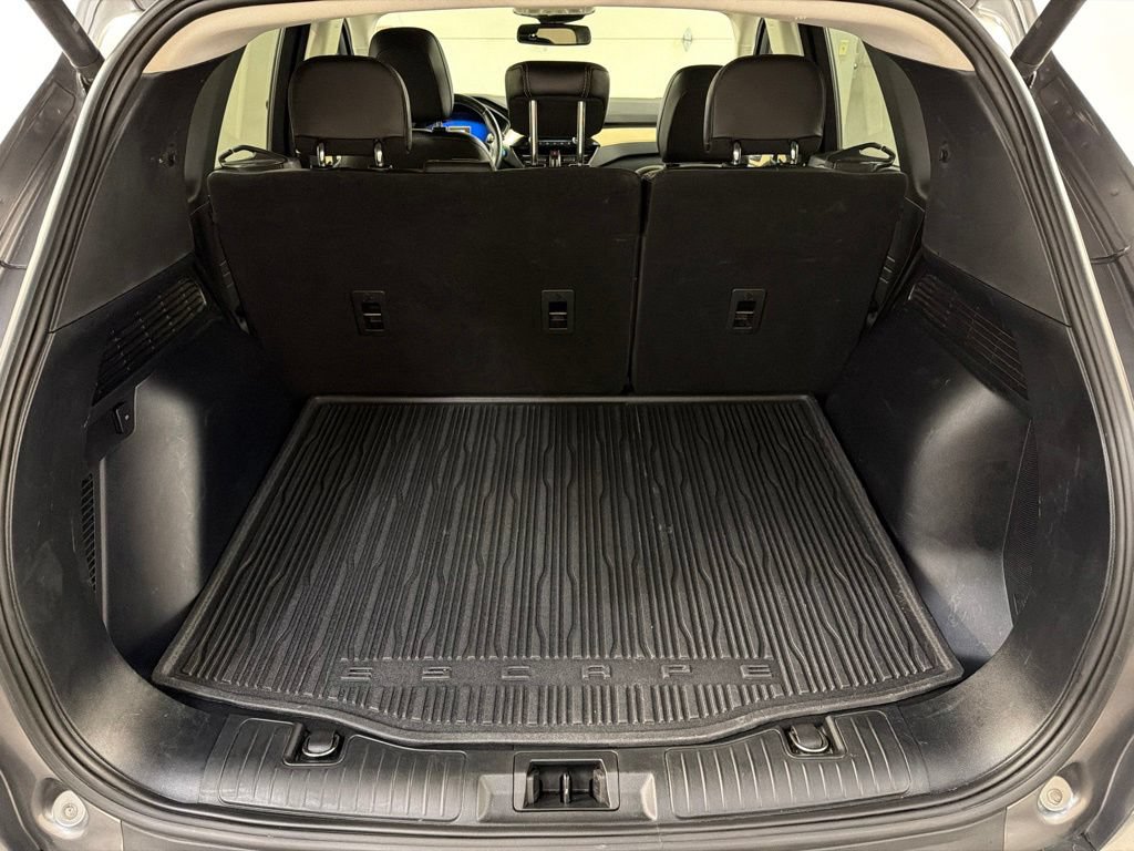 Certified 2022 Ford Escape Titanium w/ Titanium Elite Package AWD/4WD image 36