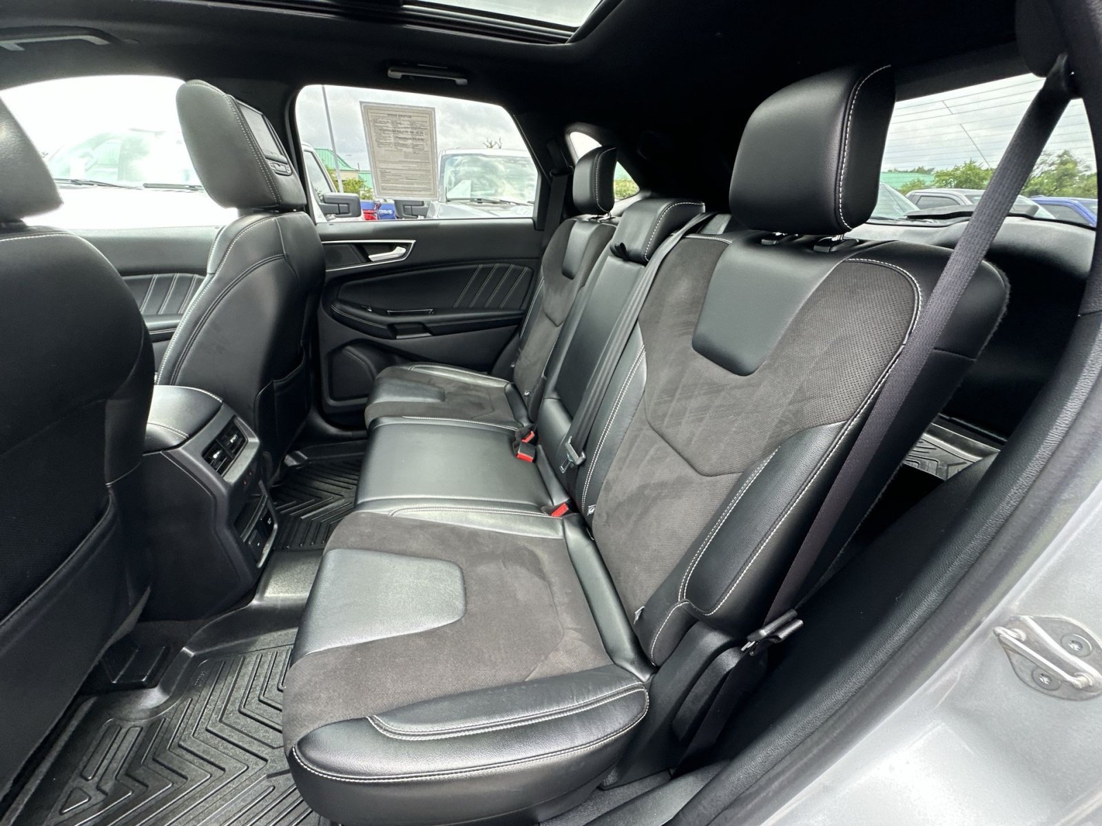 Certified 2019 Ford Edge ST w/ Equipment Group 401A AWD/4WD image 33
