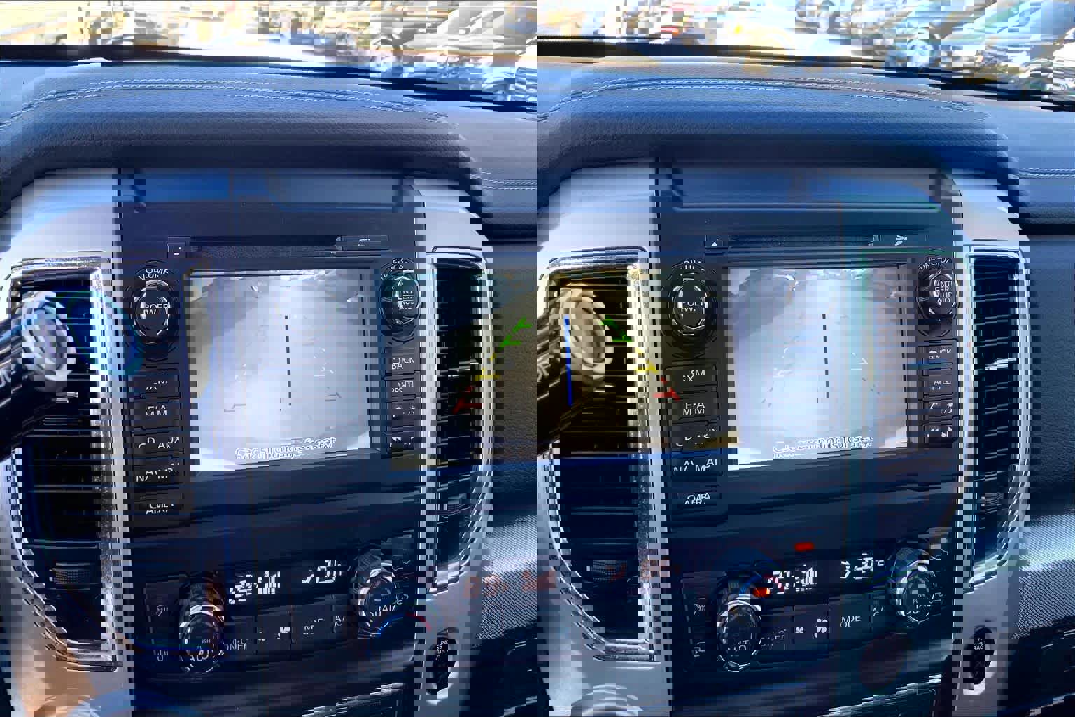 Used 2018 Nissan Titan PRO-4X image 23