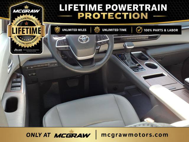 Used 2024 Toyota Sienna XLE FWD image 10