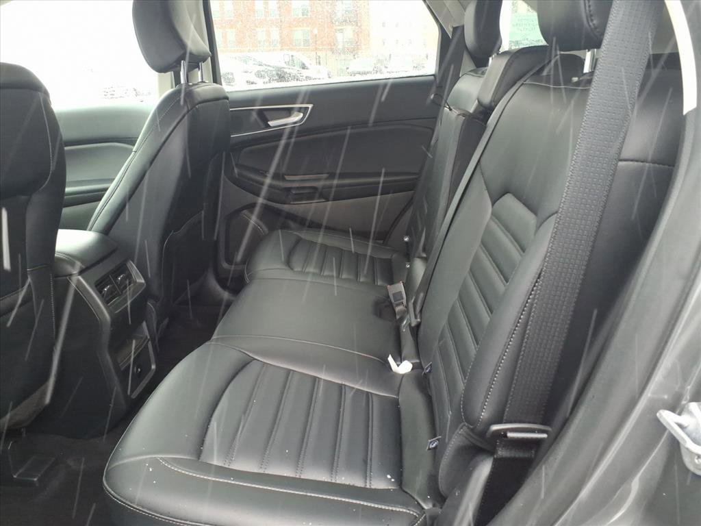 Certified 2024 Ford Edge SEL image 9