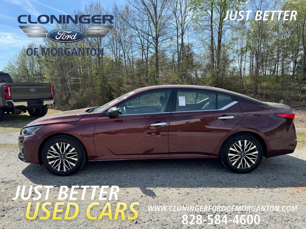 Used 2025 Nissan Altima 2.5 SV FWD image 2
