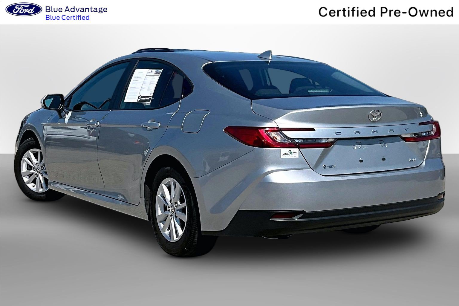 Used 2025 Toyota Camry LE FWD image 10