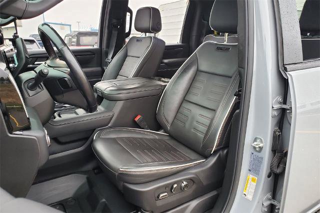Used 2024 GMC Sierra 2500 AT4X image 8