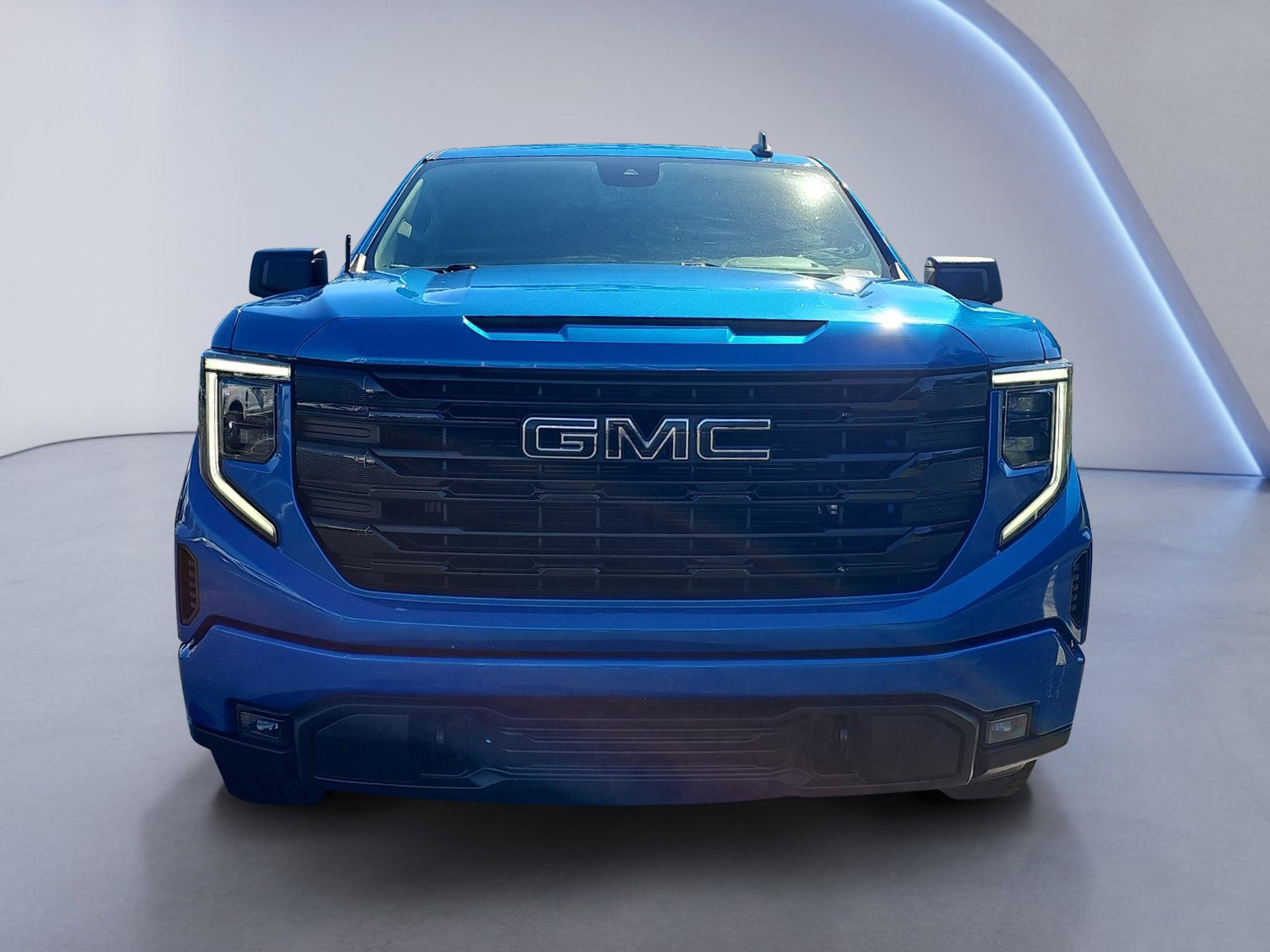 Used 2023 GMC Sierra 1500 Elevation w/ X31 Off-Road Package AWD/4WD image 2