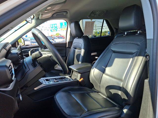 Certified 2023 Ford Explorer XLT w/ Equipment Group 202A AWD/4WD image 14
