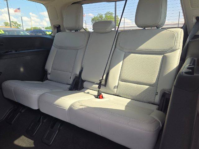 Certified 2025 Ford Expedition Platinum AWD/4WD image 21