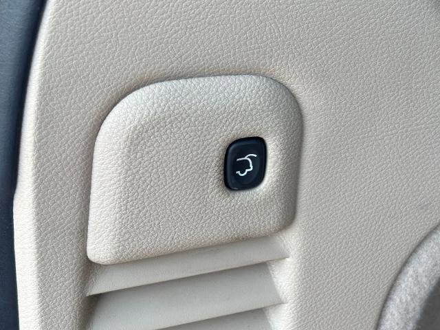 Used 2018 Jeep Grand Cherokee Overland image 24