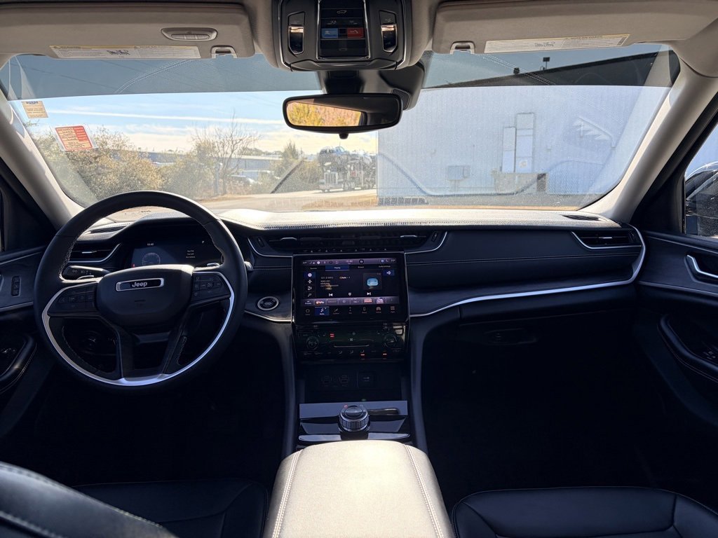 Used 2024 Jeep Grand Cherokee L Limited w/ MOPAR Finishing Package image 6