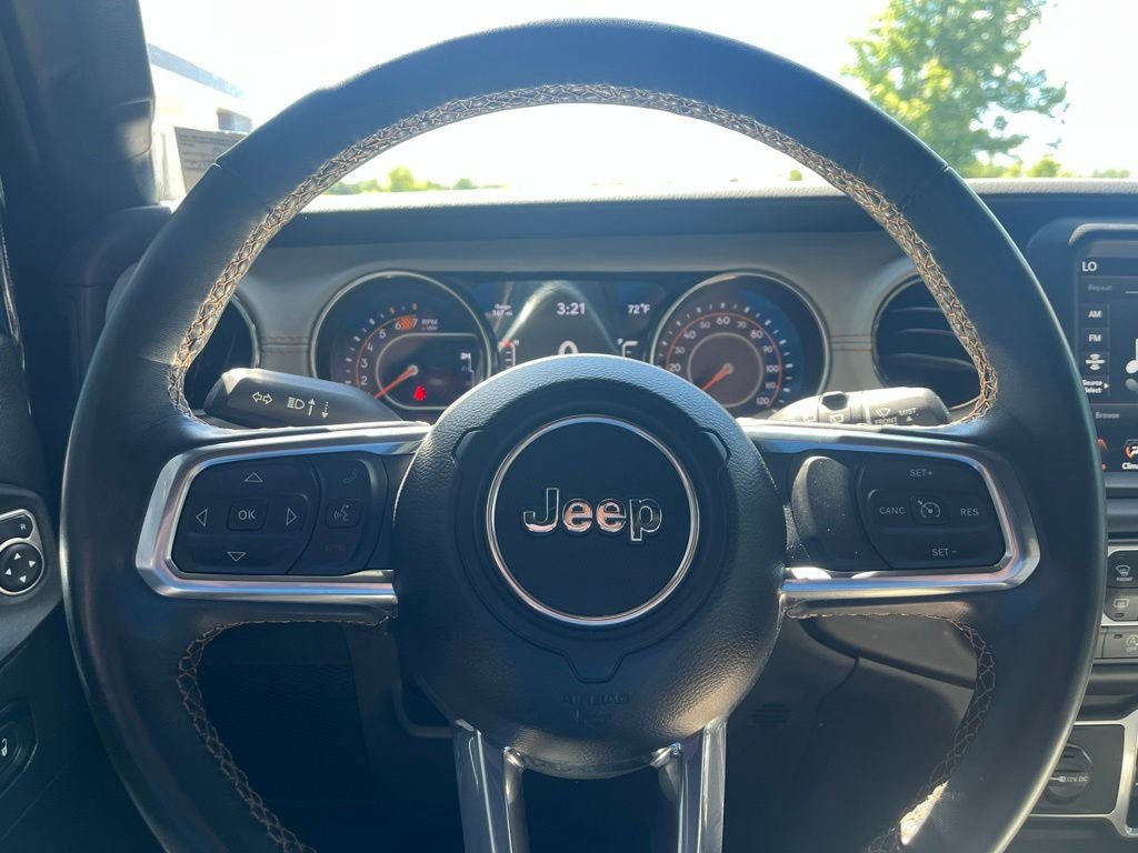 Used 2023 Jeep Wrangler Unlimited Sahara AWD/4WD image 26