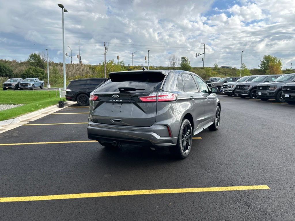 Certified 2024 Ford Edge ST-Line w/ Class II Trailer Tow Package AWD/4WD image 6