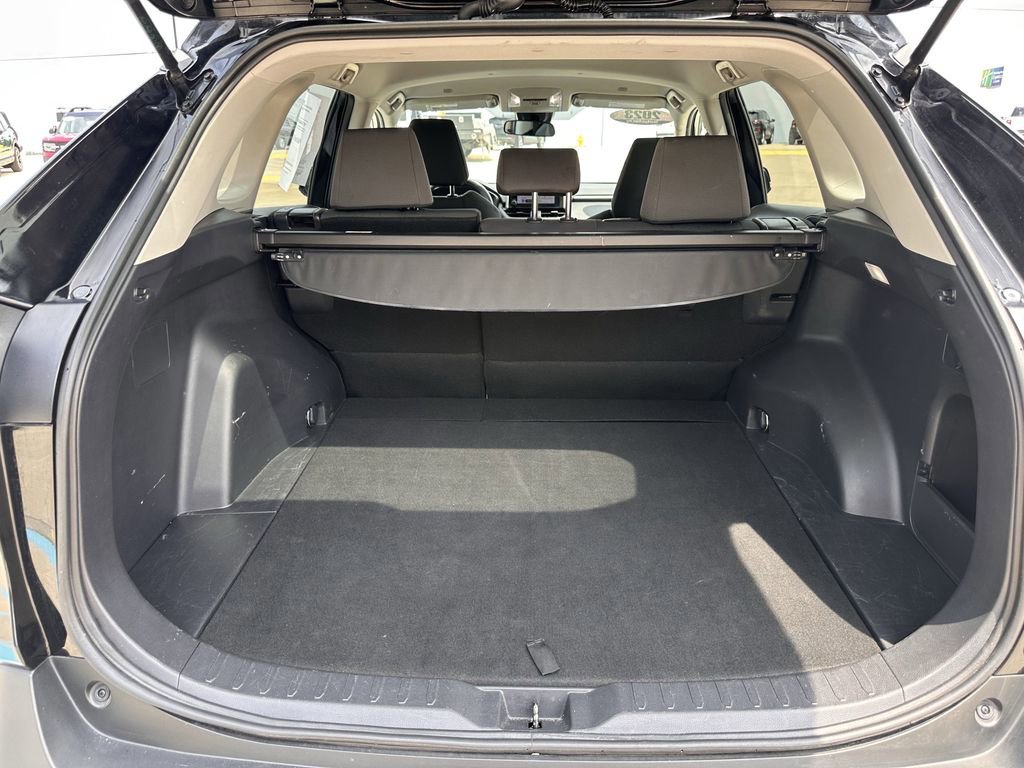 Used 2023 Toyota RAV4 XLE image 35