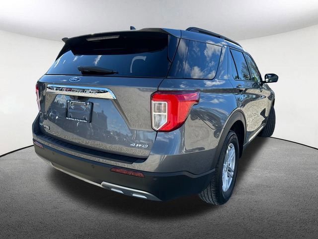 Certified 2022 Ford Explorer XLT w/ Equipment Group 202A image 5