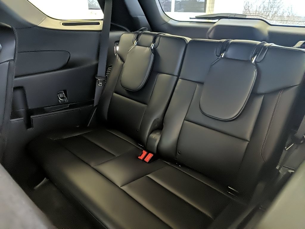 Certified 2023 Ford Explorer ST-Line AWD/4WD image 14