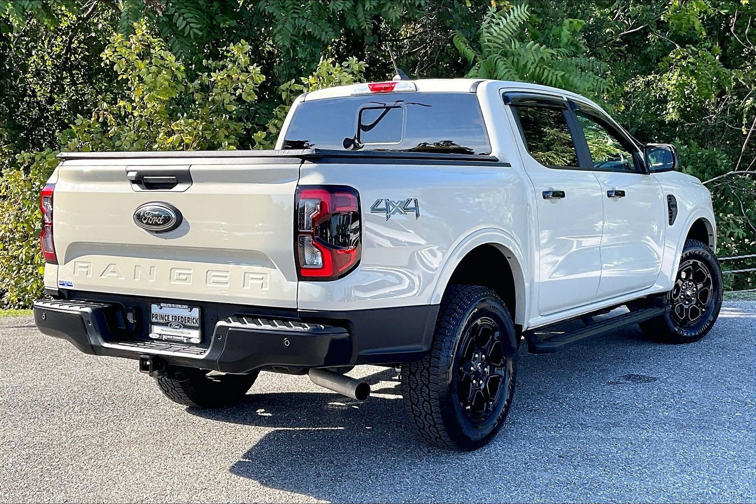 Certified 2025 Ford Ranger XLT w/ Black Appearance Package AWD/4WD image 13