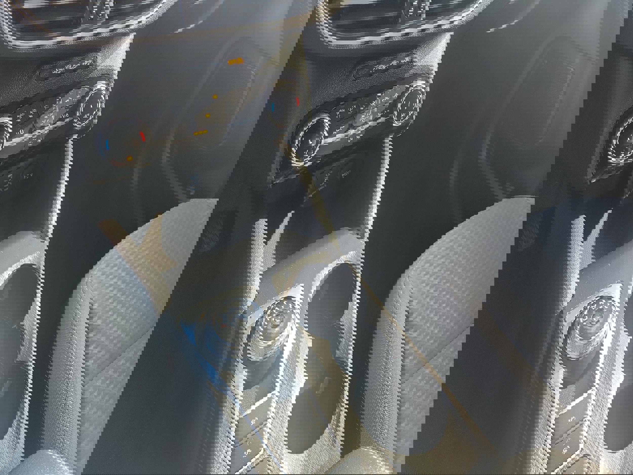 Certified 2022 Ford Escape SE w/ Convenience Package image 33