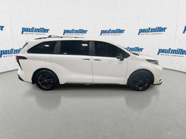Used 2025 Toyota Sienna XSE w/ XSE Premium Package AWD/4WD image 12