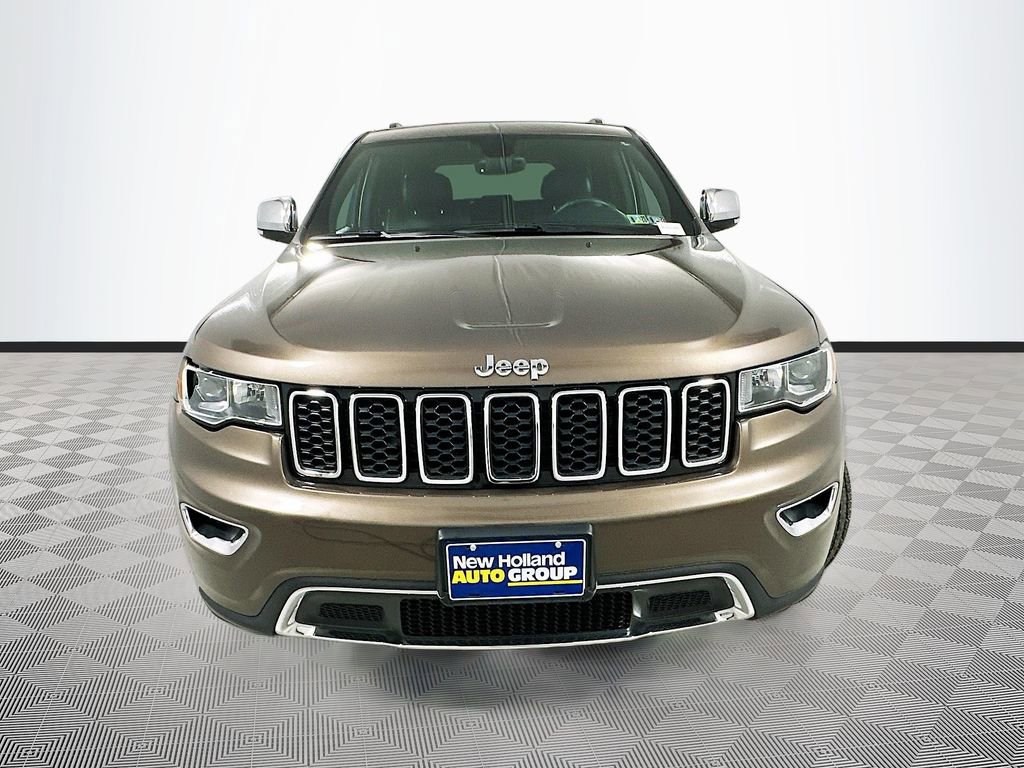 Used 2017 Jeep Grand Cherokee Limited AWD/4WD image 3