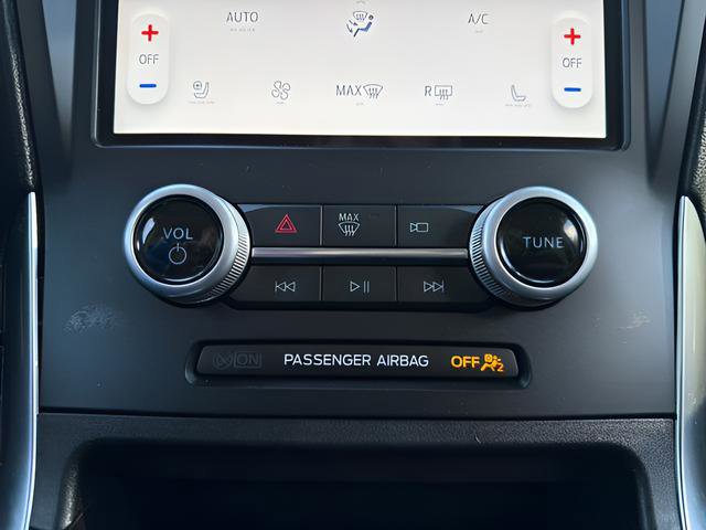 Certified 2022 Ford Edge Titanium AWD/4WD image 21