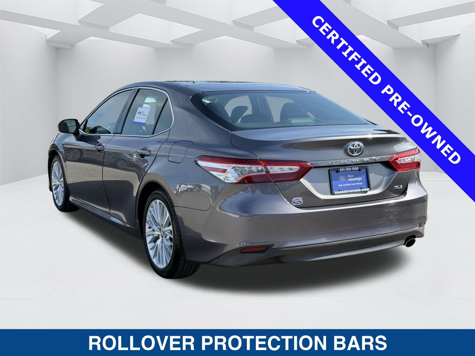 Used 2018 Toyota Camry XLE image 6