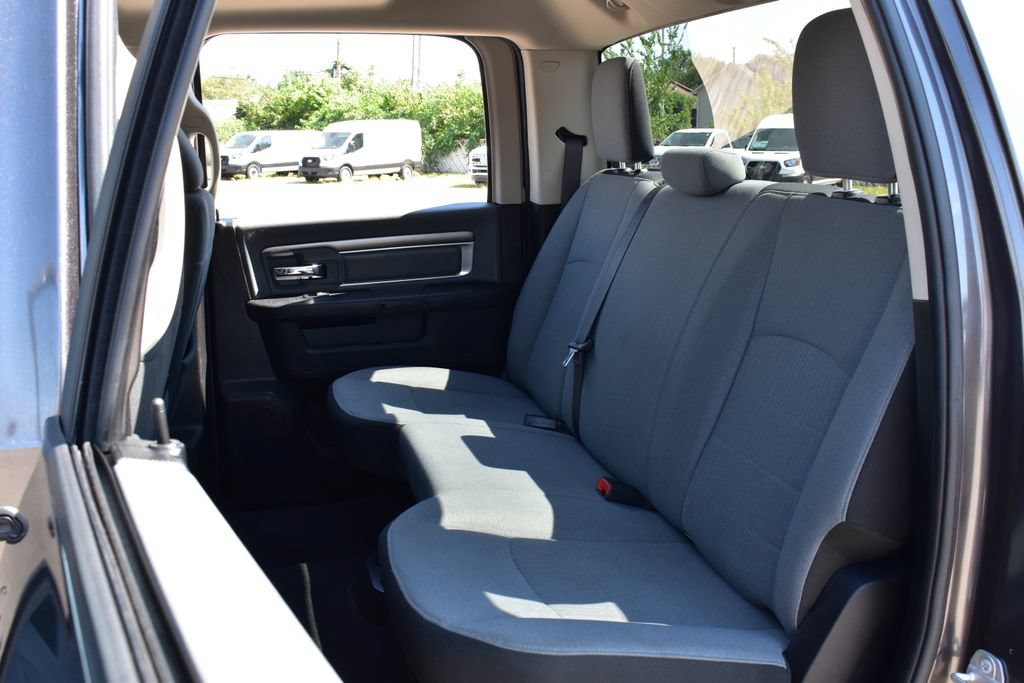 Used 2021 RAM 1500 Classic SLT AWD/4WD image 29