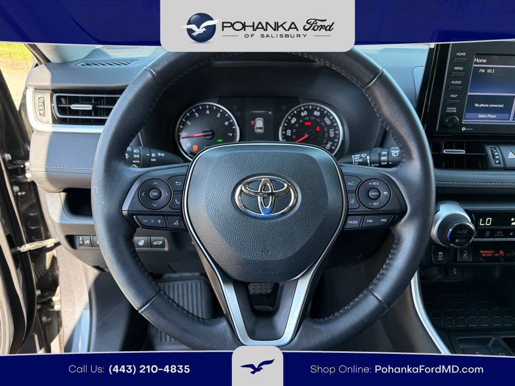 Used 2022 Toyota RAV4 XLE Premium AWD/4WD image 15