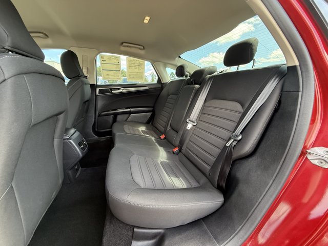 Certified 2020 Ford Fusion SE FWD image 22