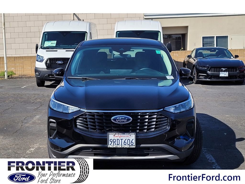 Certified 2024 Ford Escape Active w/ Tech Pack #2 image 3