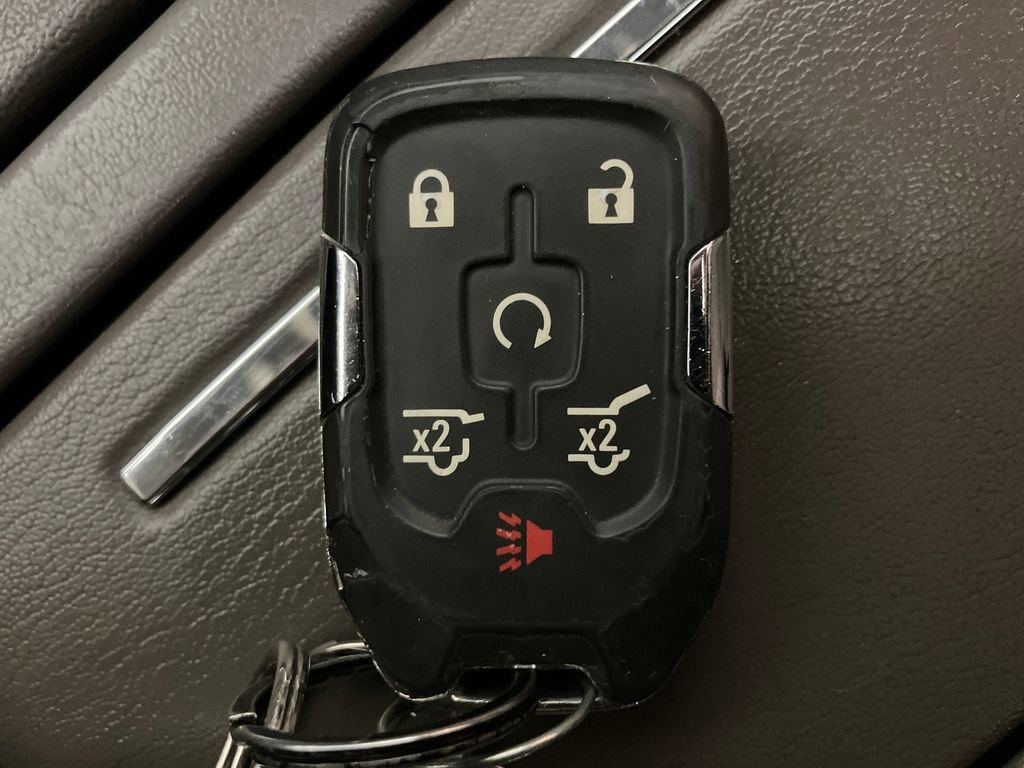 Used 2020 GMC Yukon Denali w/ Denali Premium Package image 33