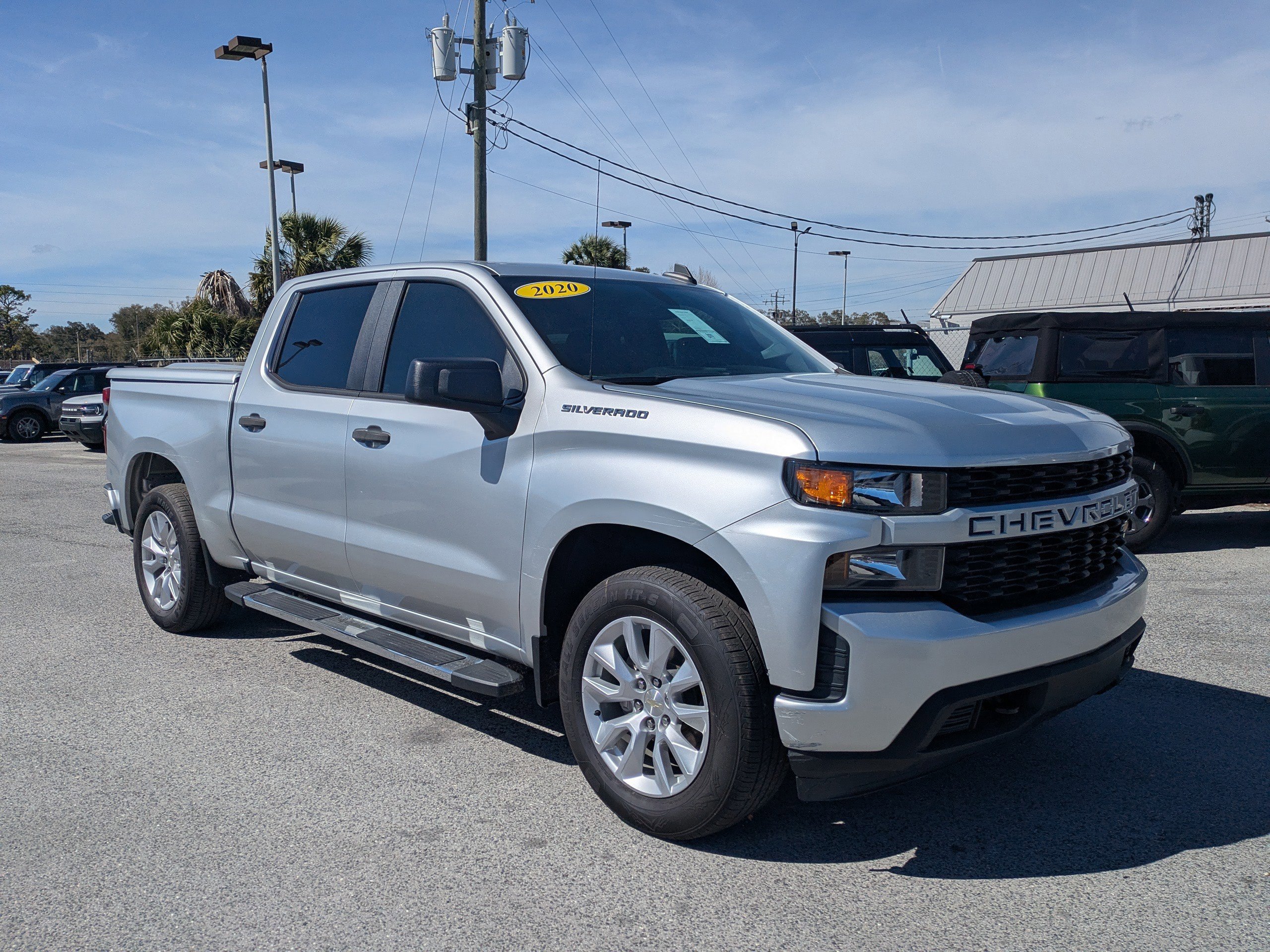 Used 2020 Chevrolet Silverado 1500 Custom w/ Custom Value Package image 8