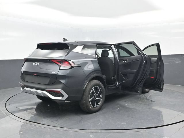 Used 2025 Kia Sportage LX AWD/4WD image 26